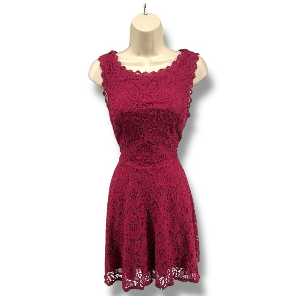 Burgundy Lace Fit Flare Mini Dress Juniors 5 Sleeveless Party NWT City Studio
